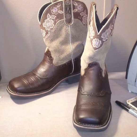 Justin Boots Shoes - Justin Gypsy Floral Brown Leather Square Soft Toe Cowgirl Western Boots -Size 9B
